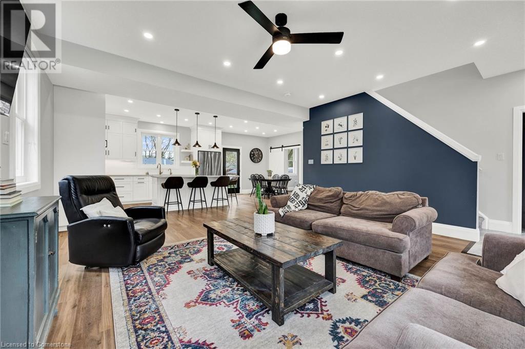 Property at 6987 MAIN Street image 4