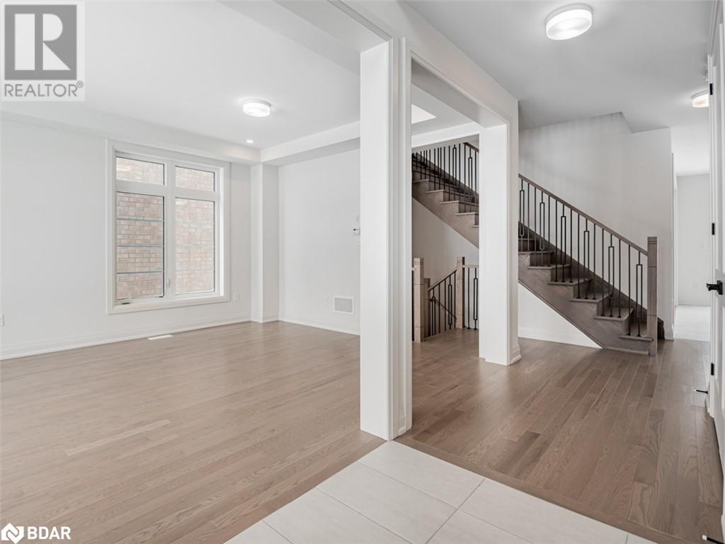 Property at 23 HUMMINGBIRD Grove image 3
