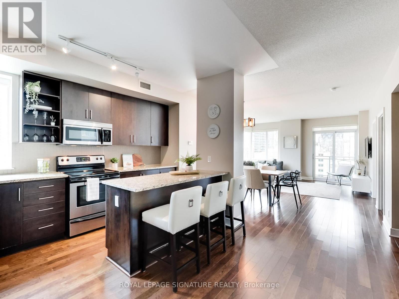 905 - 116 George Street, Toronto, Ontario  M5A 3S2 - Photo 1 - C12123885