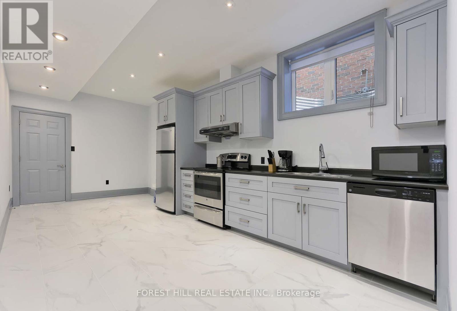 200 Clanton Park Road, Toronto, Ontario  M3H 2G1 - Photo 28 - C12123918