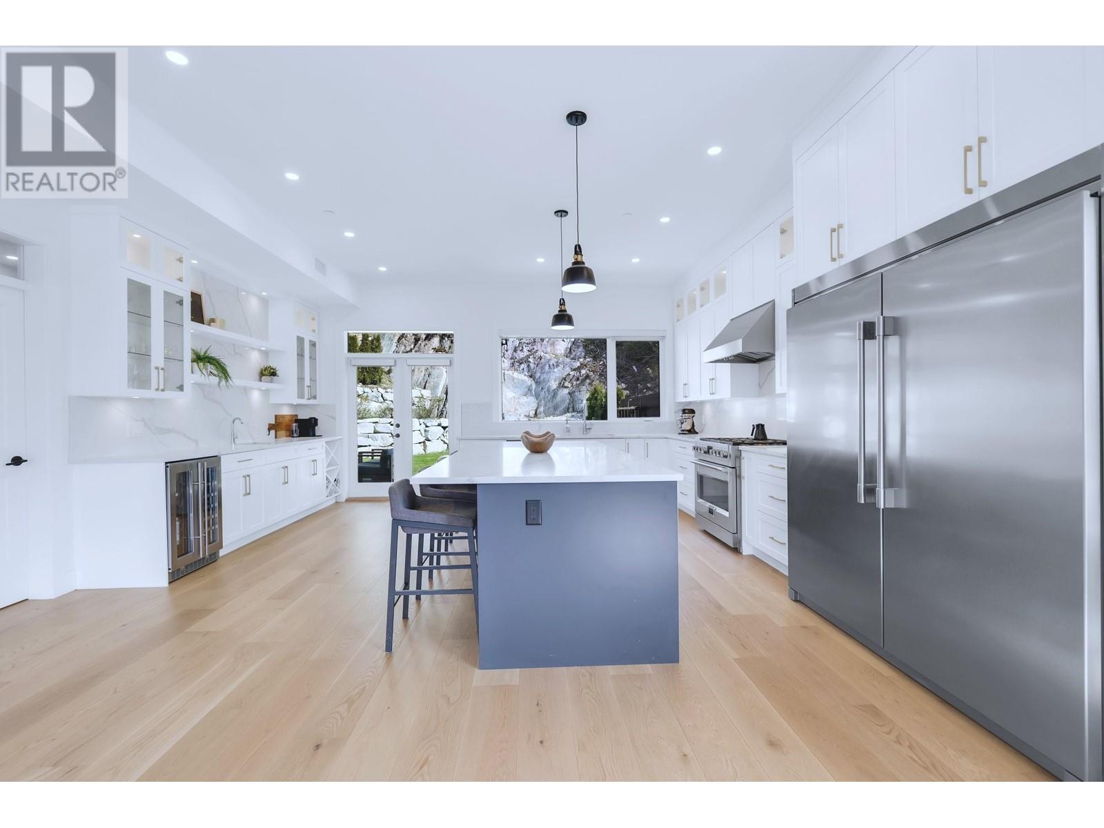 Property at 24 3385 MAMQUAM ROAD image 4