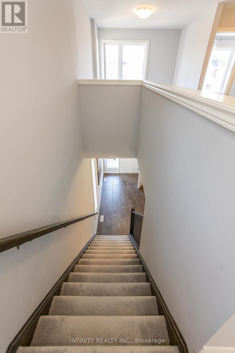 694 Chelton Road, London South, Ontario  N6M 0H8 - Photo 13 - X12123984