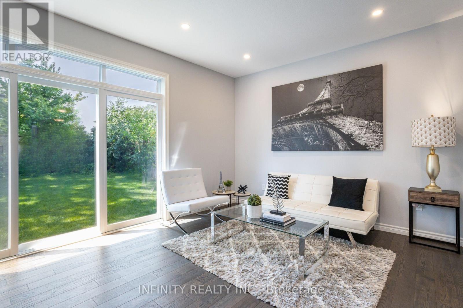 694 Chelton Road, London South, Ontario  N6M 0H8 - Photo 5 - X12123984