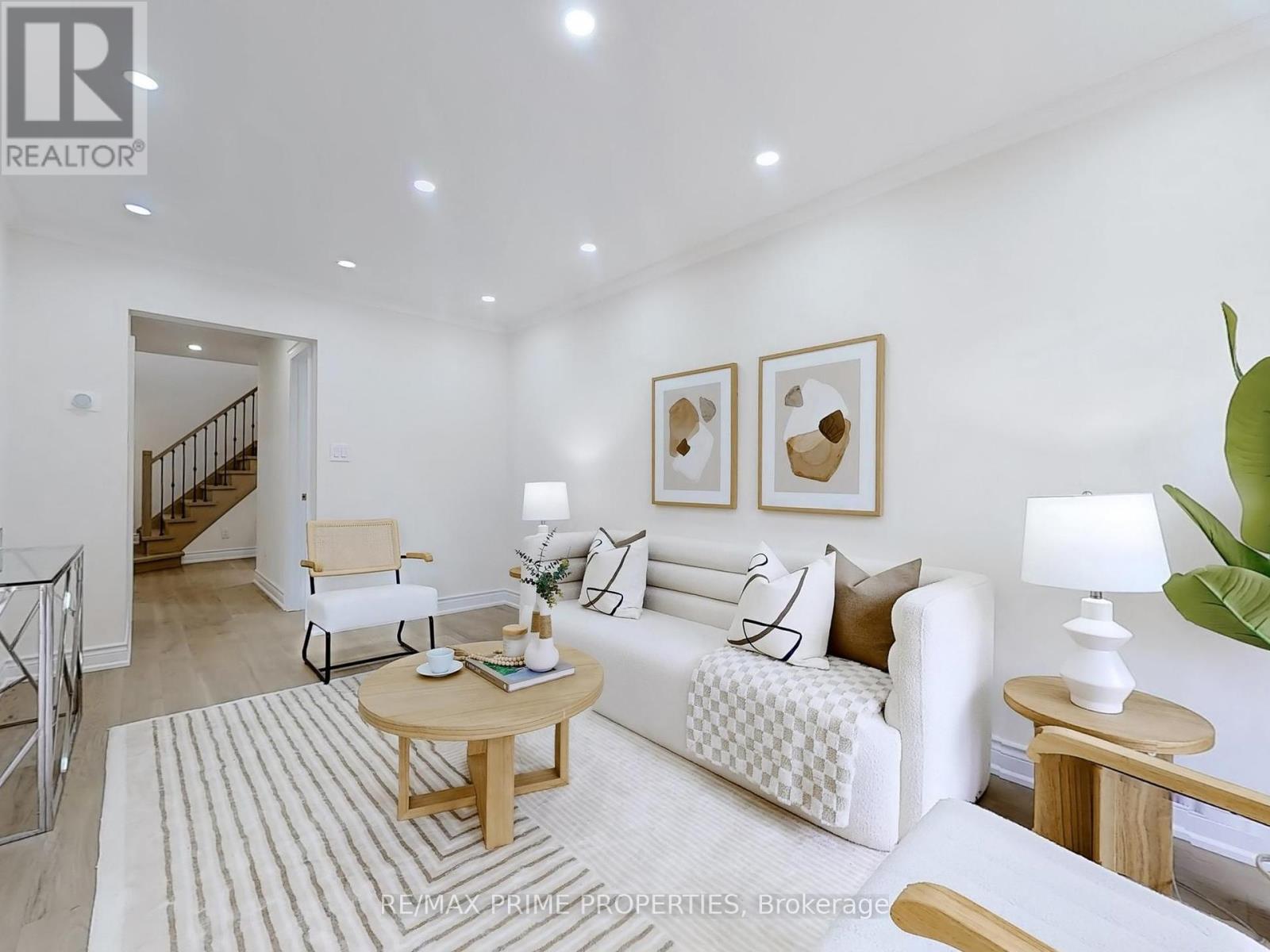 Property at 38 AUDRELANE COURT image 4