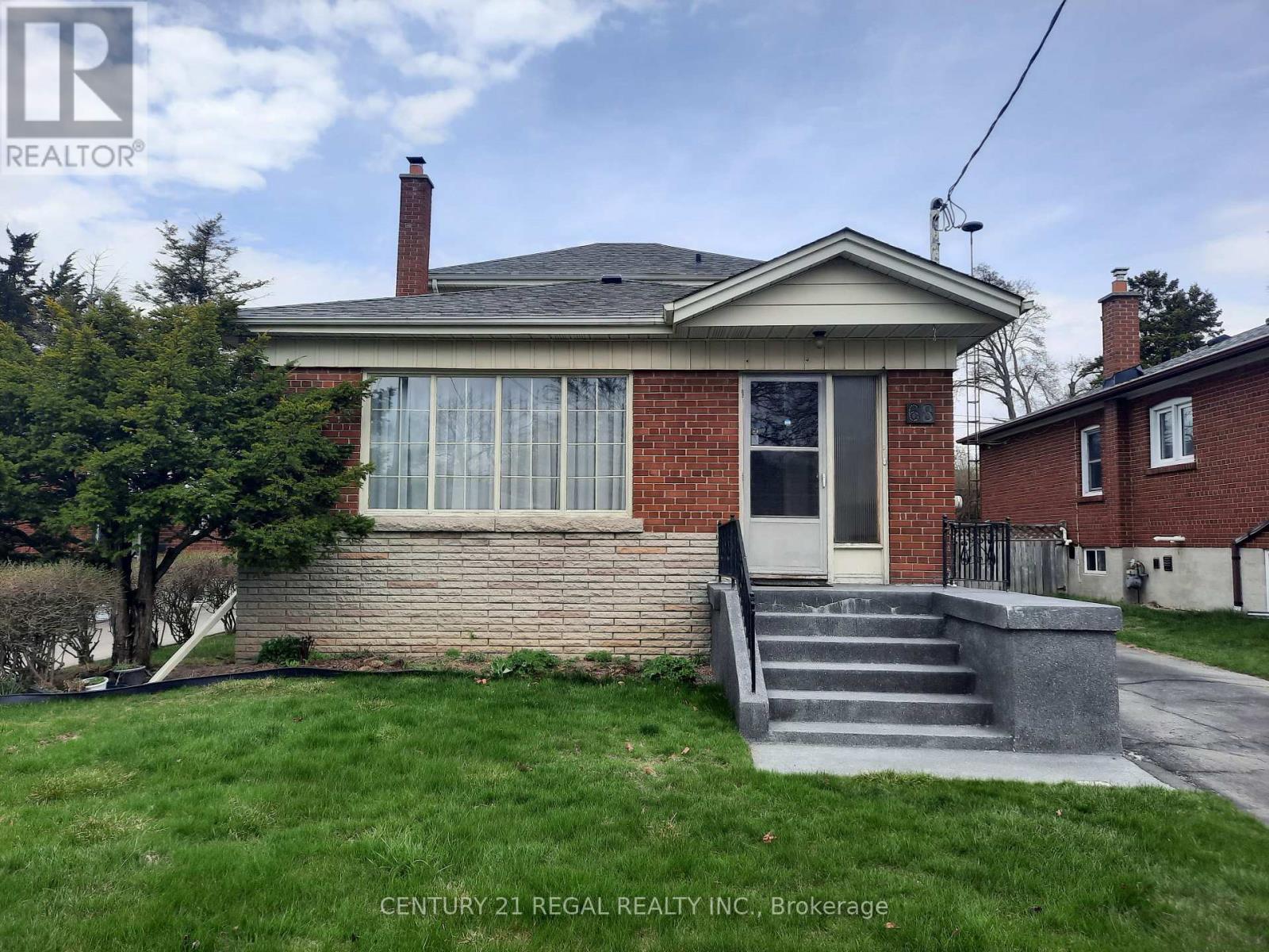 68 BLAKEMANOR BOULEVARD, Toronto, Ontario