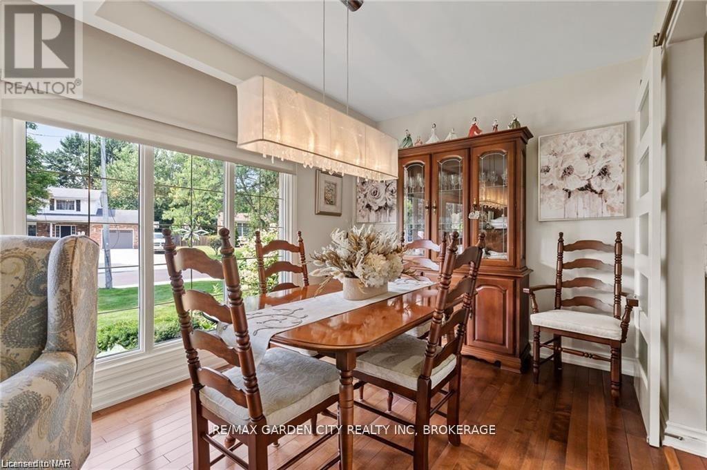 55 Sherwood Forest Trail, Welland, Ontario  L3C 5X7 - Photo 7 - X12123387