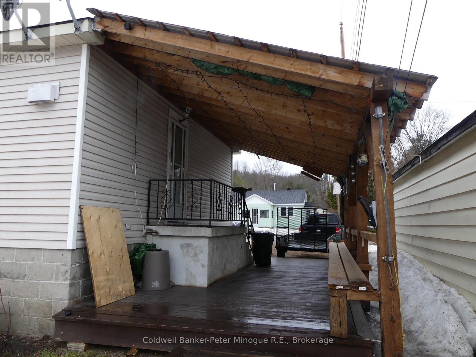 66 Elm Street, Unorganized Townships, Ontario  P0H 2J0 - Photo 6 - X12124033