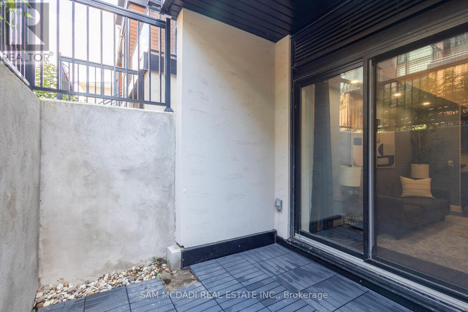 F402 - 26 Coles Avenue, Vaughan (Vaughan Grove), Ontario  L4L 0J1 - Photo 8 - N12123871
