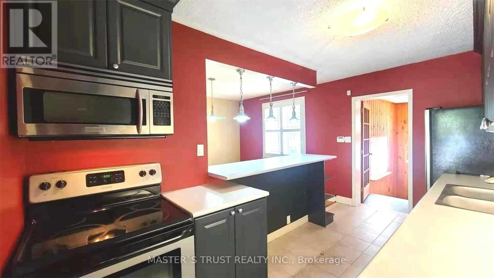 Main Fl - 86 Rockport Crescent, Richmond Hill, Ontario  L4C 2L8 - Photo 6 - N12123873