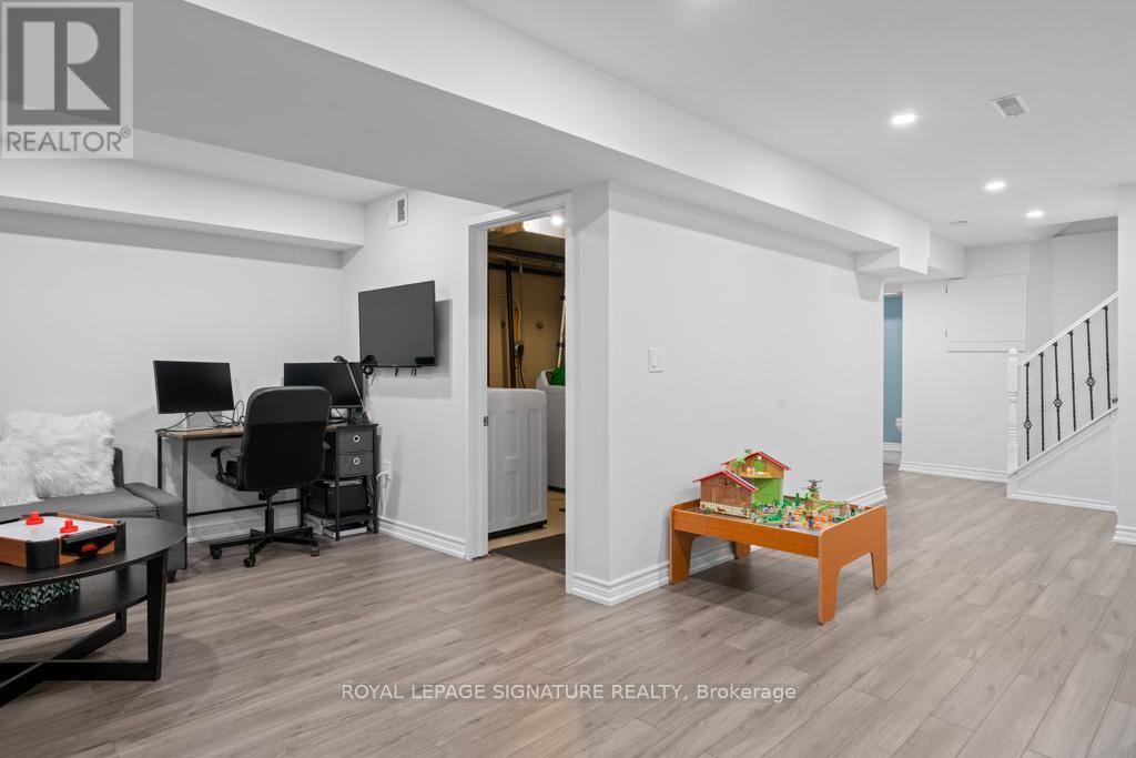 16 Bingham Street, Richmond Hill (North Richvale), Ontario  L4C 9R1 - Photo 28 - N12123957