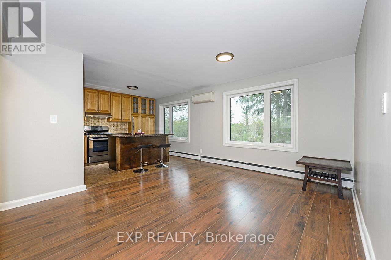 Main - 135 Ashbrook Court, Milton, Ontario  L9T 2K8 - Photo 9 - W12105620