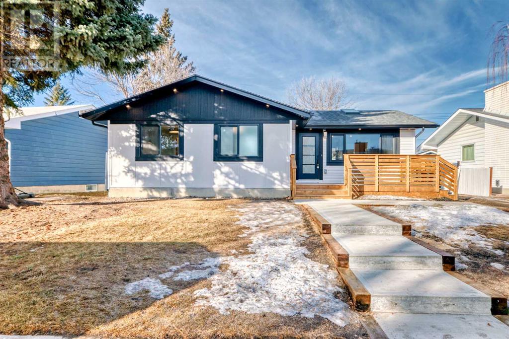 Property at 609 Willowburn Crescent SE image 1
