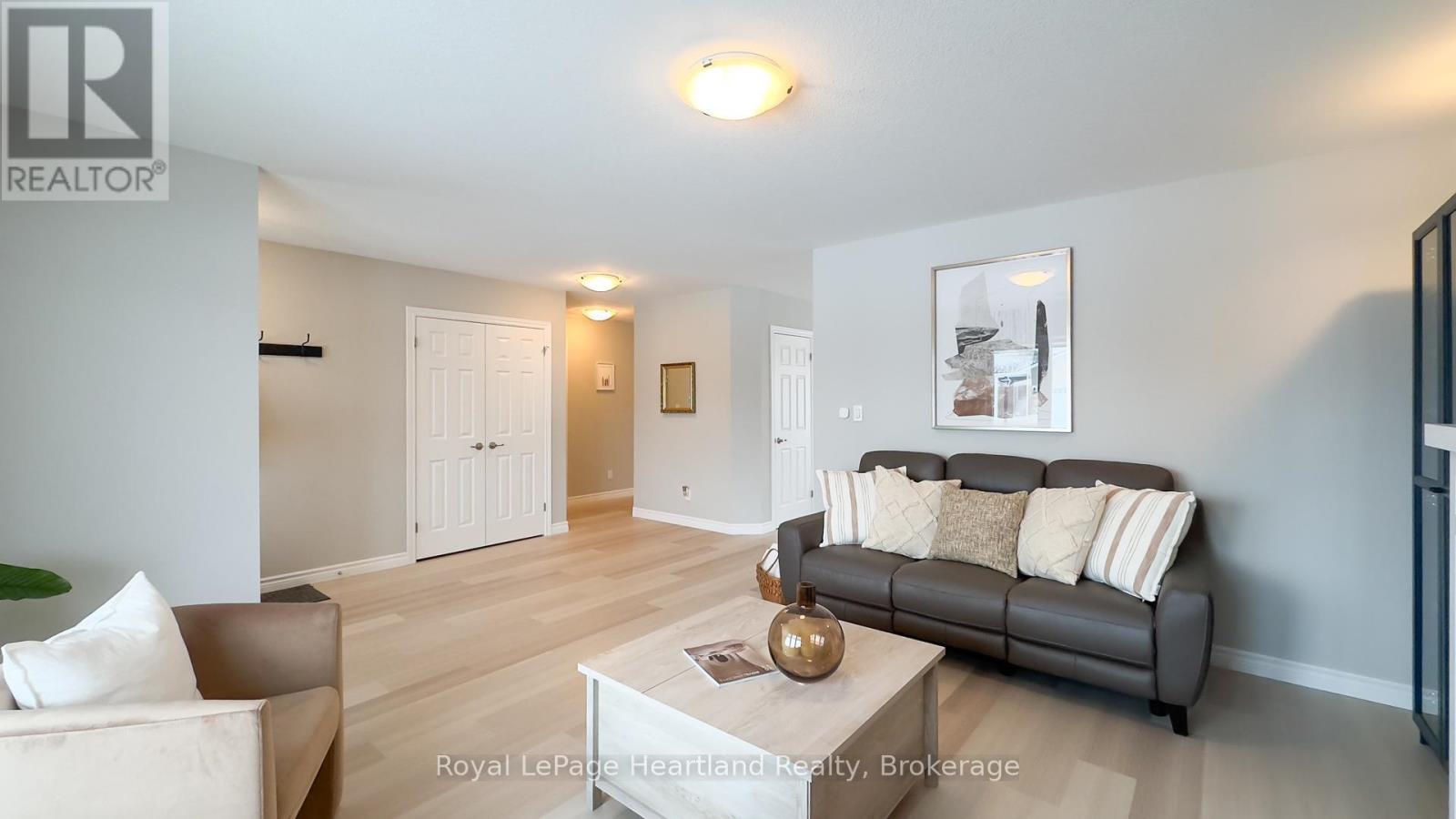 188 Lake Breeze Drive, Ashfield-Colborne-Wawanosh, Ontario  N7A 0C6 - Photo 7 - X12123964