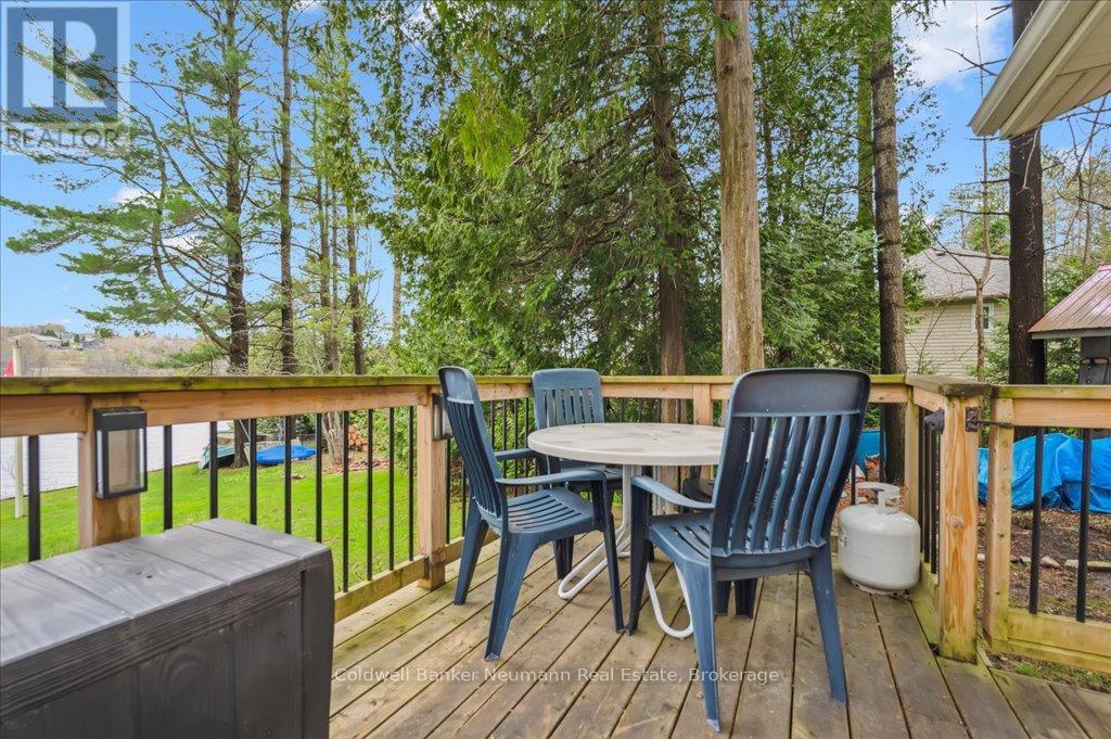 1012 Tenth Street, Centre Wellington, Ontario  N0B 1J0 - Photo 31 - X12124058