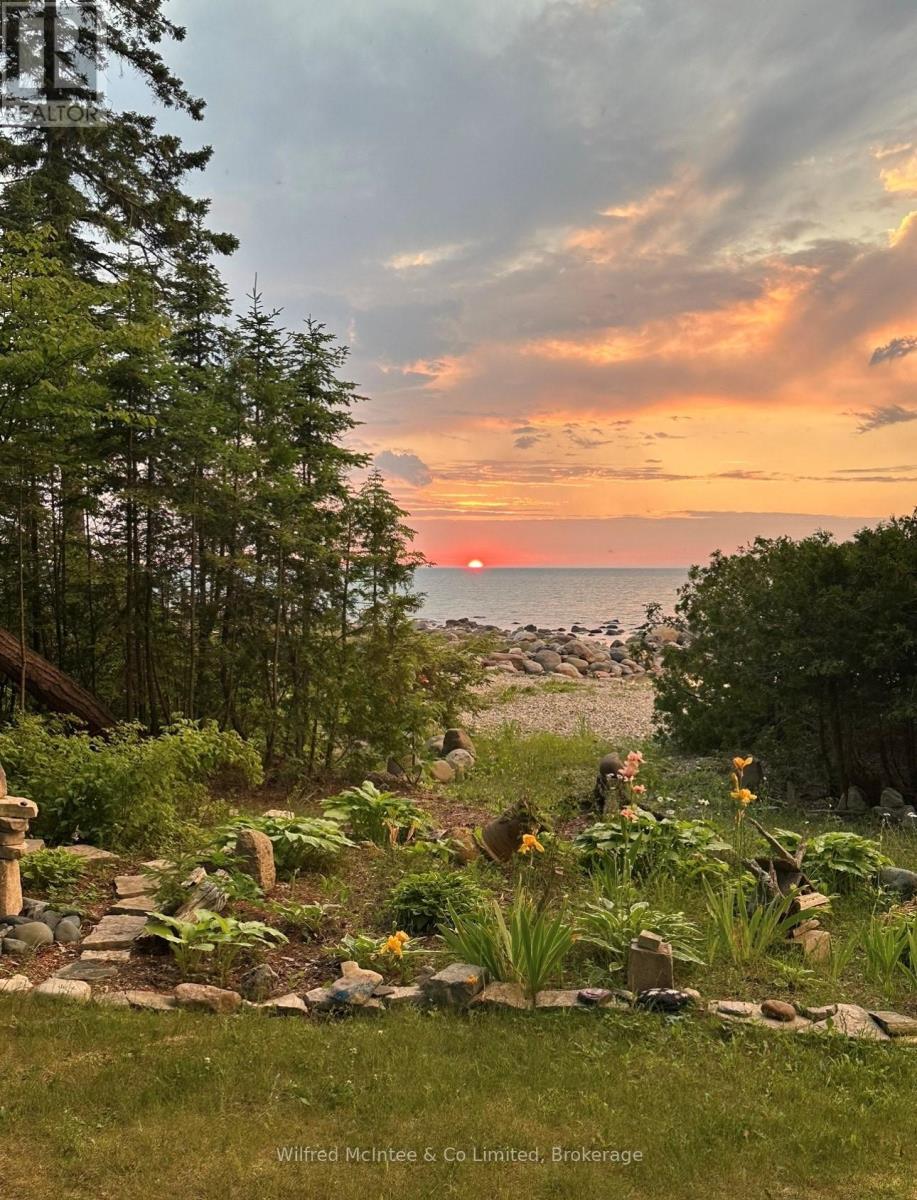 61 Wahbezee Drive, Native Leased Lands, Ontario  N0H 2G0 - Photo 49 - X12124164