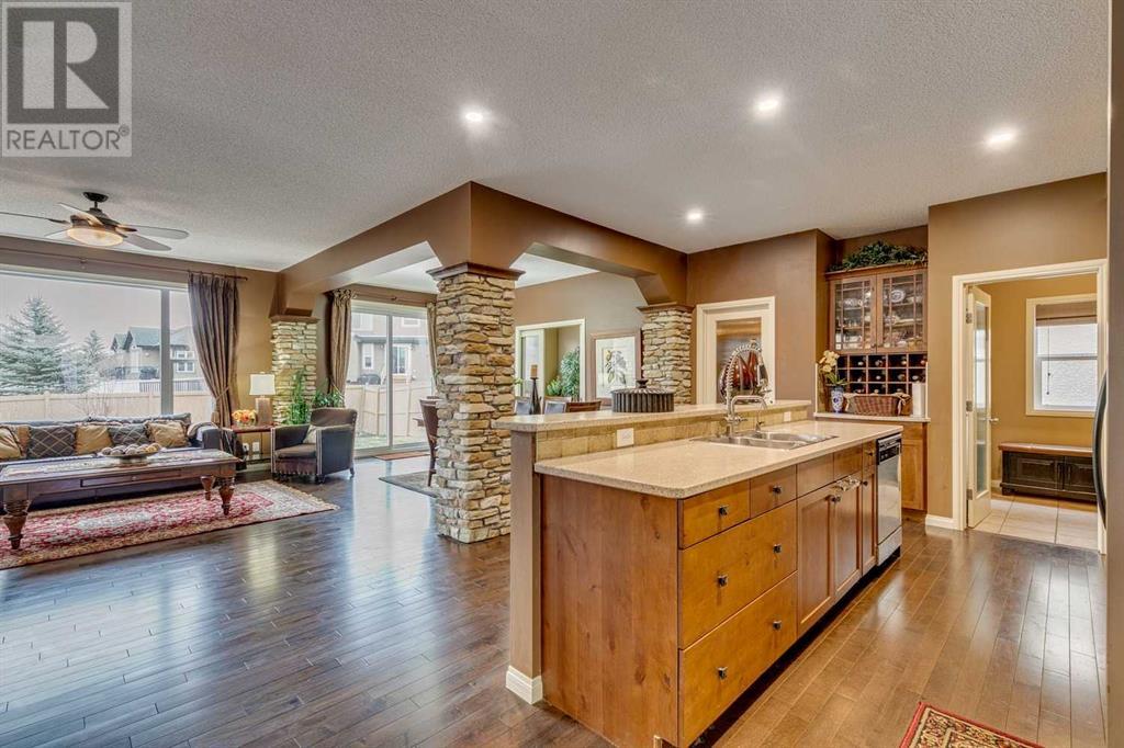 Property at 106 Cranleigh Way SE image 5