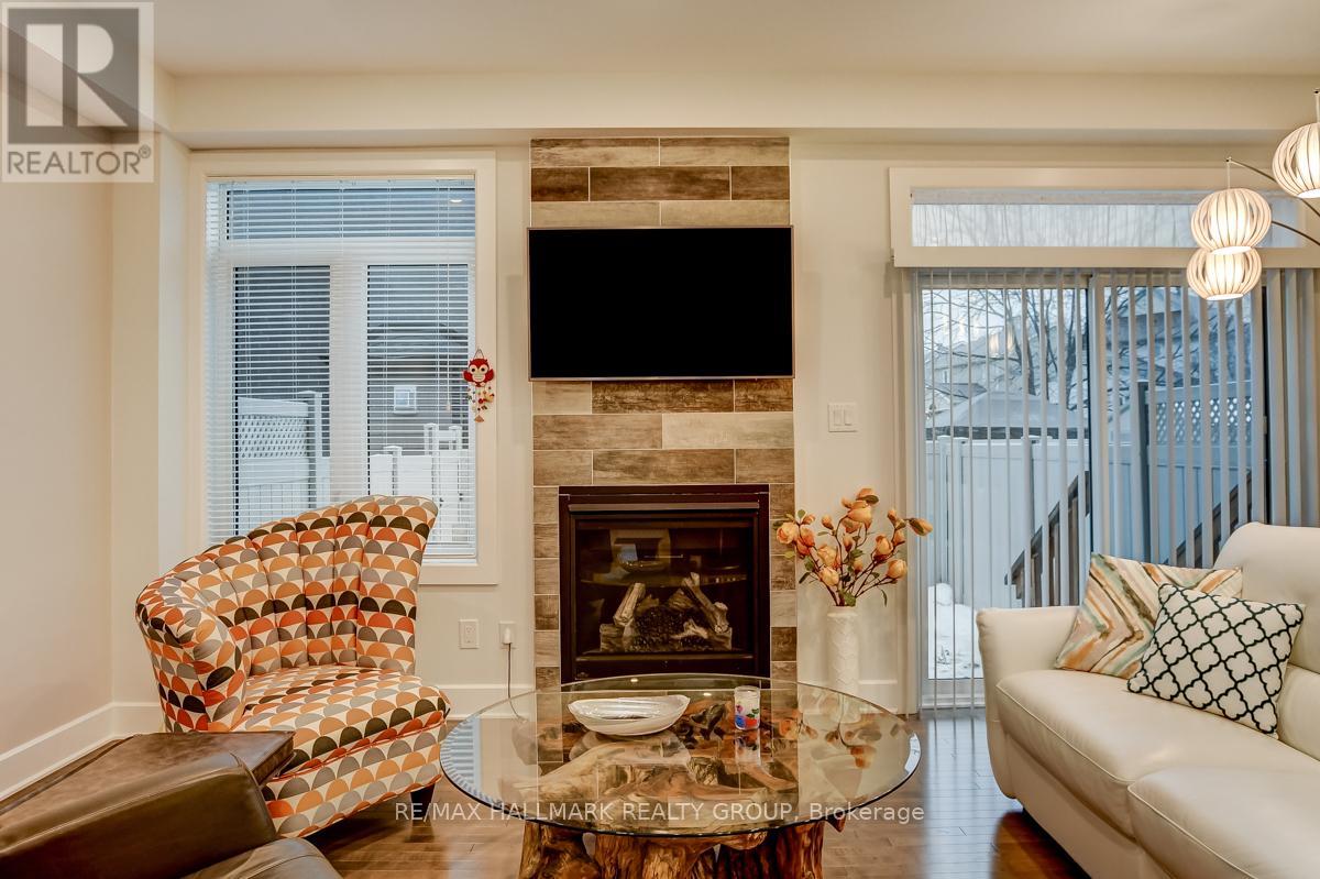 1006 Shefford Road, Ottawa, Ontario  K1J 6X5 - Photo 10 - X12123990