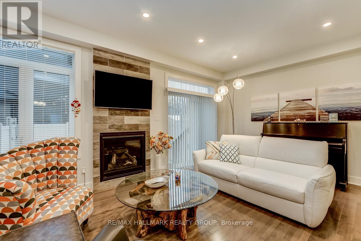 1006 Shefford Road, Ottawa, Ontario  K1J 6X5 - Photo 6 - X12123990