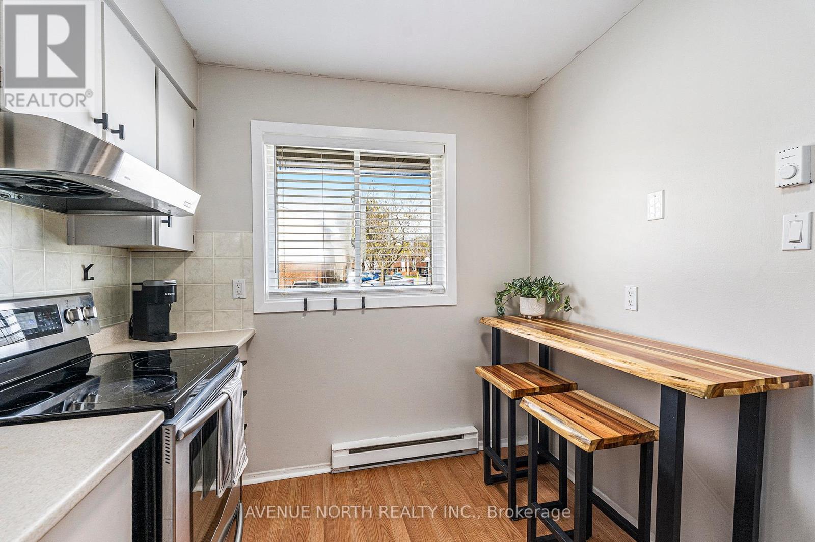 Property at 3062 OLYMPIC WAY image 3
