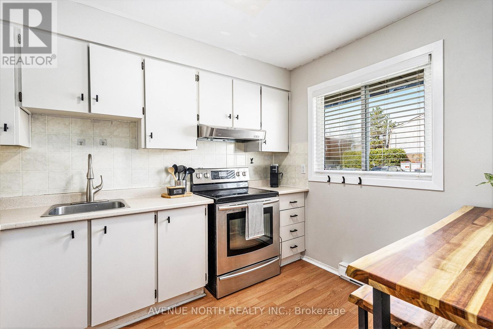 Property at 3062 OLYMPIC WAY image 4