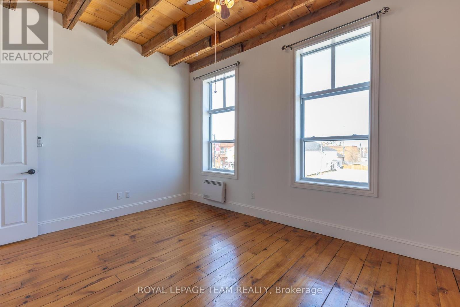 14 Elgin Street W, Arnprior, Ontario  K7S 1N3 - Photo 18 - X12124084