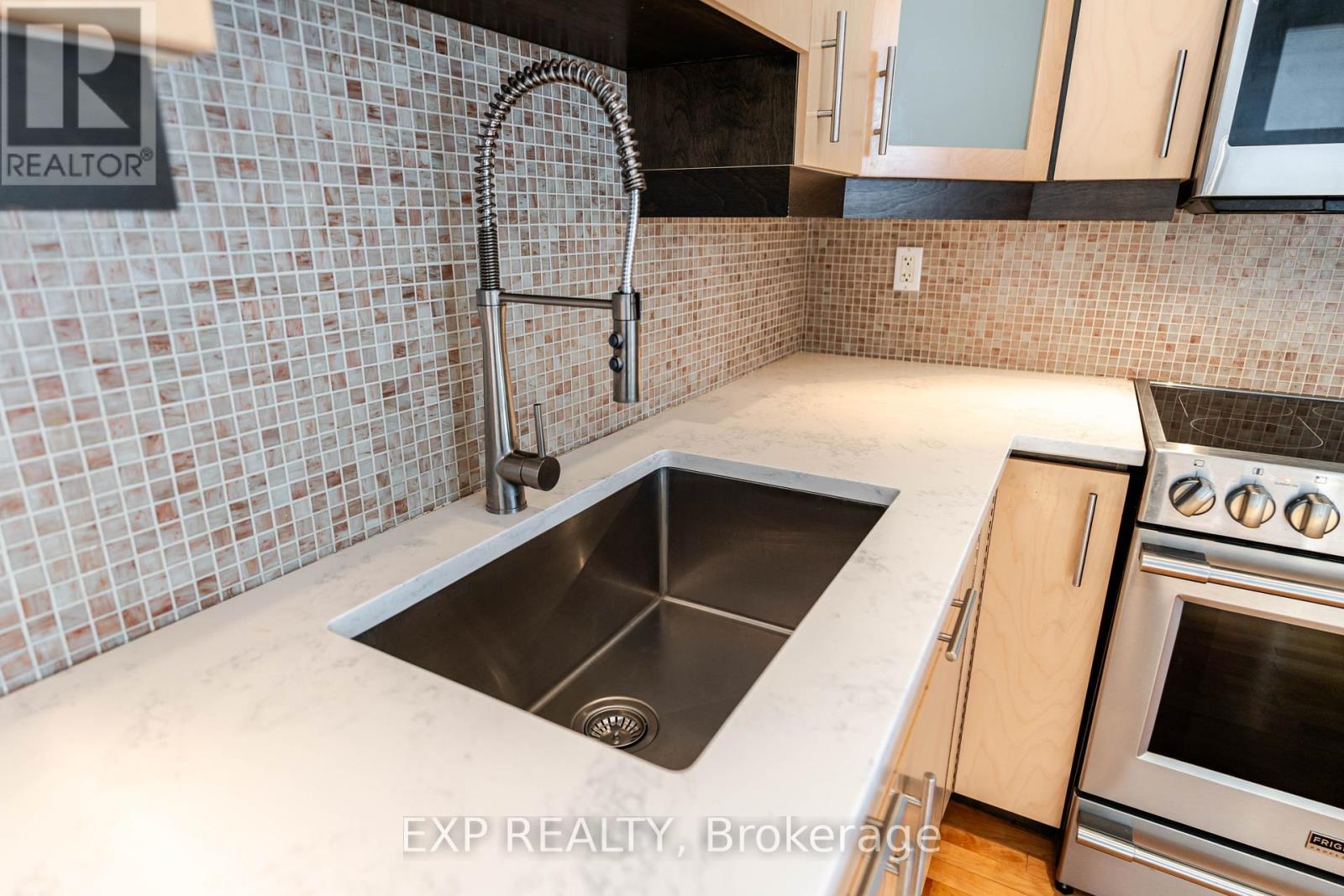 806 High Street, Ottawa, Ontario  K2B 6C4 - Photo 15 - X12124110