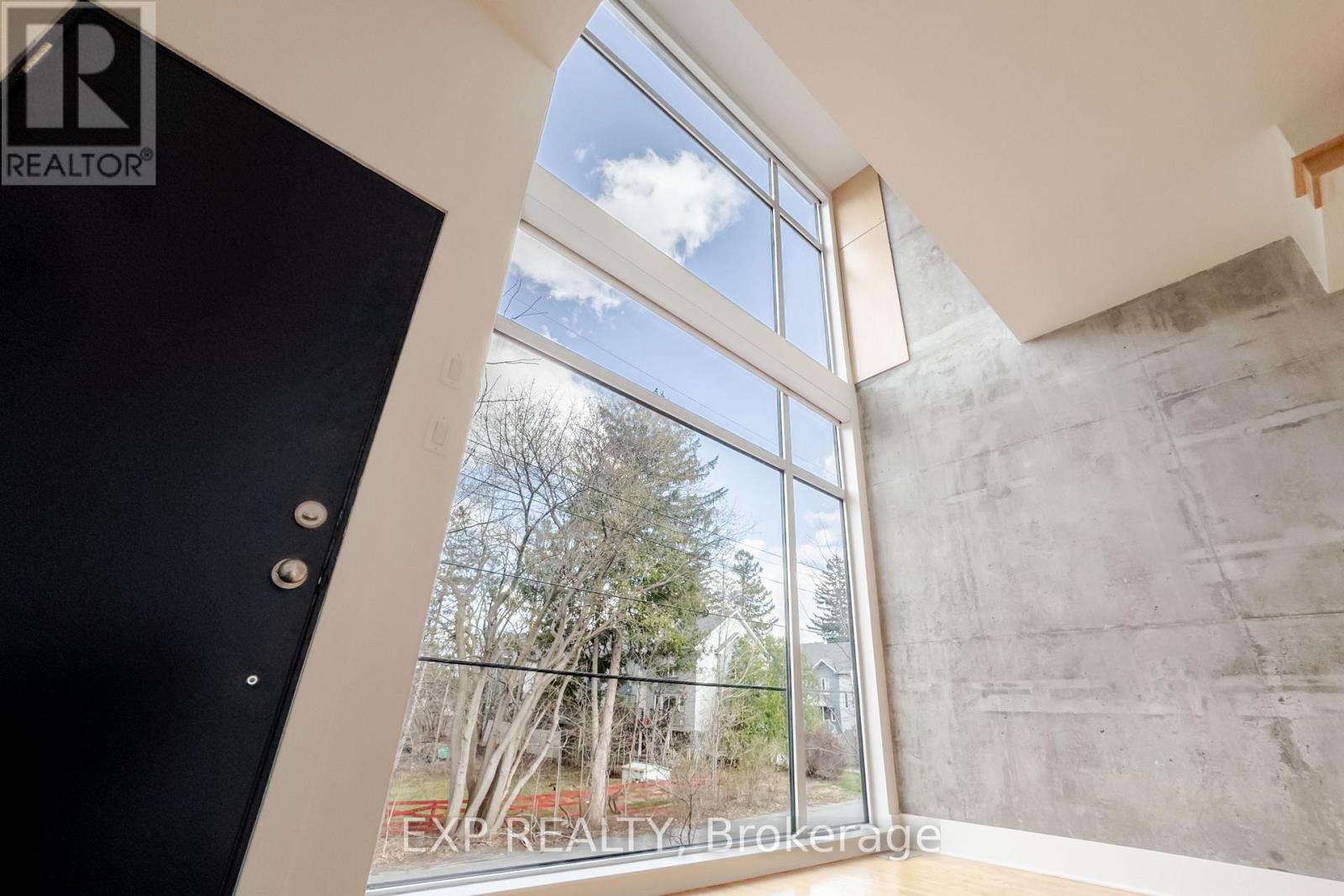 806 High Street, Ottawa, Ontario  K2B 6C4 - Photo 6 - X12124110