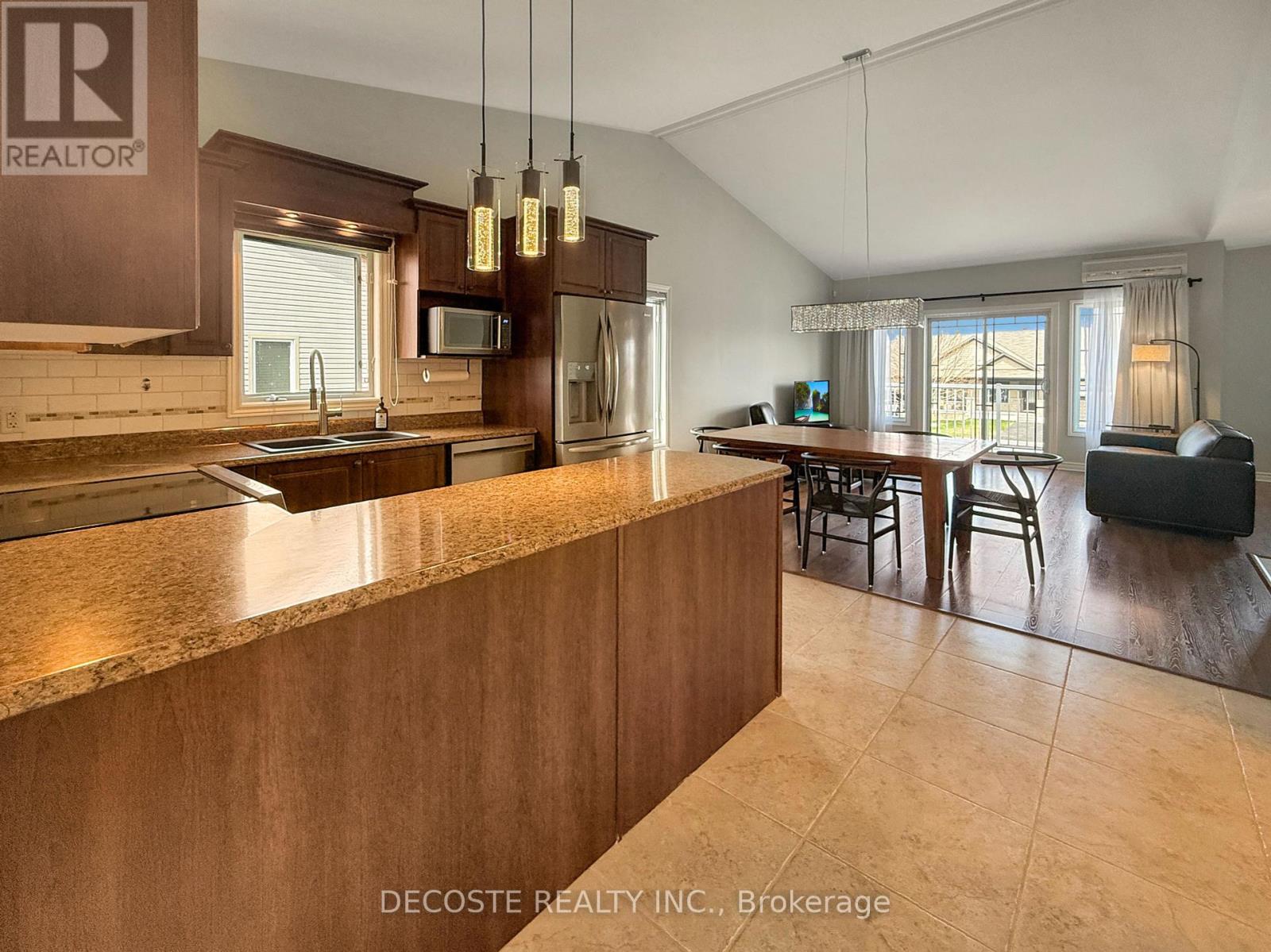 8 - 28 Valain Street, Alfred And Plantagenet, Ontario  K0B 1A0 - Photo 16 - X12123979