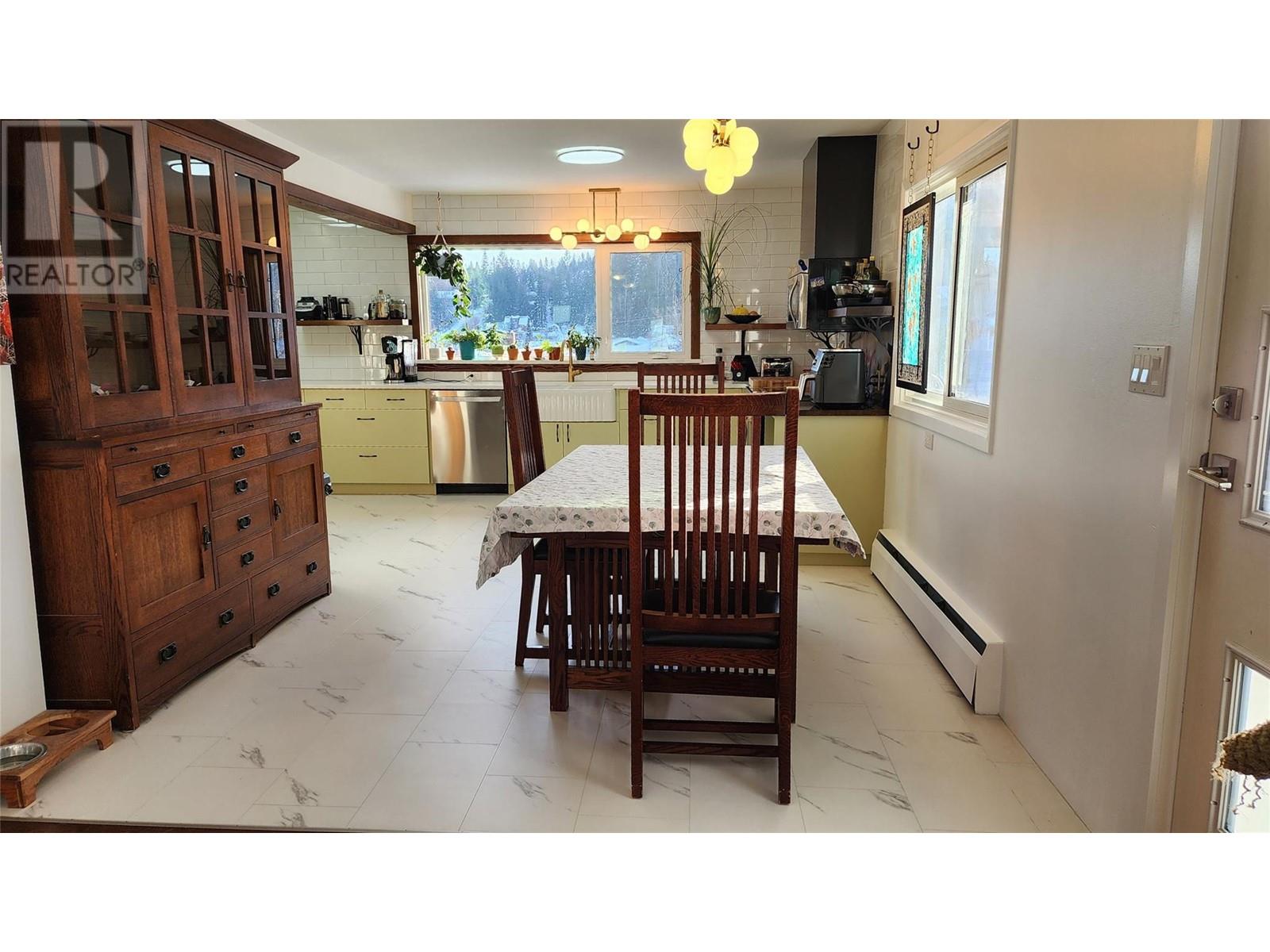 Property at 1613 LeRoi Avenue image 3