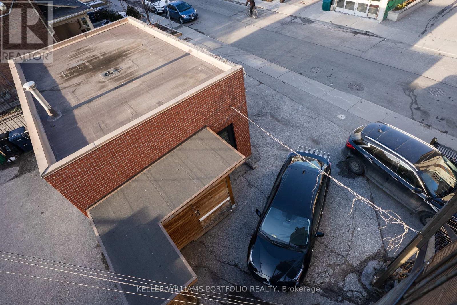 1156 Bloor Street W, Toronto, Ontario  M6H 1N1 - Photo 6 - W12123841