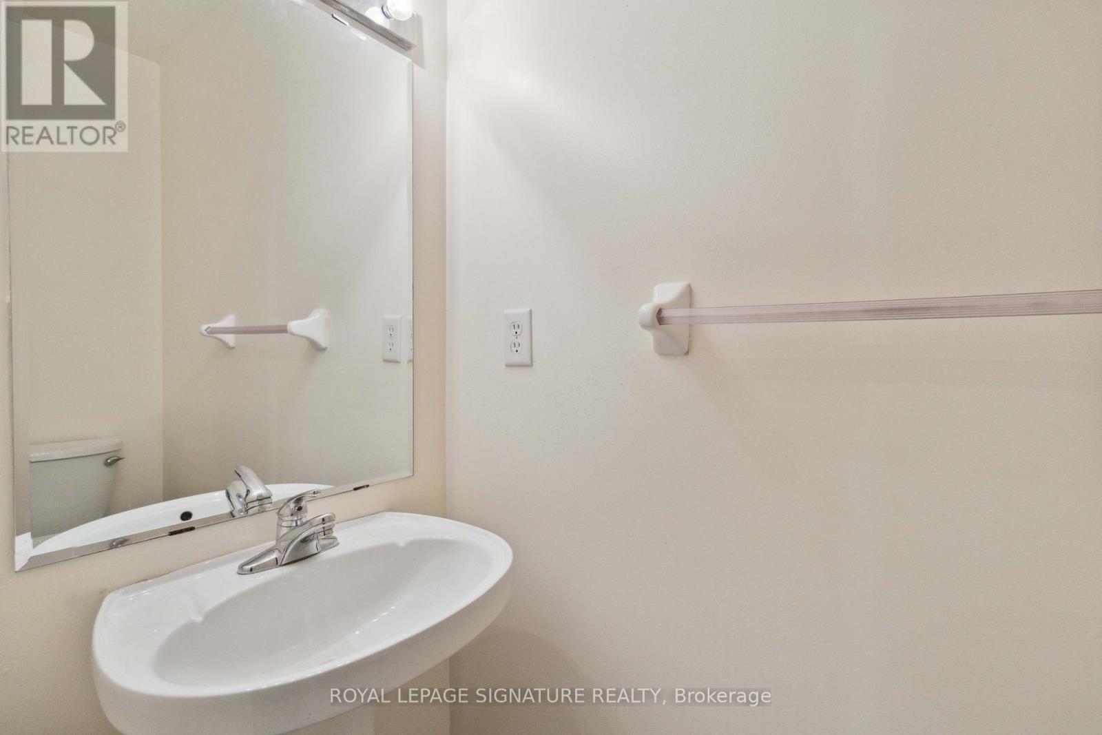 15 Eastway Street, Brampton, Ontario  L6S 6L8 - Photo 11 - W12123862