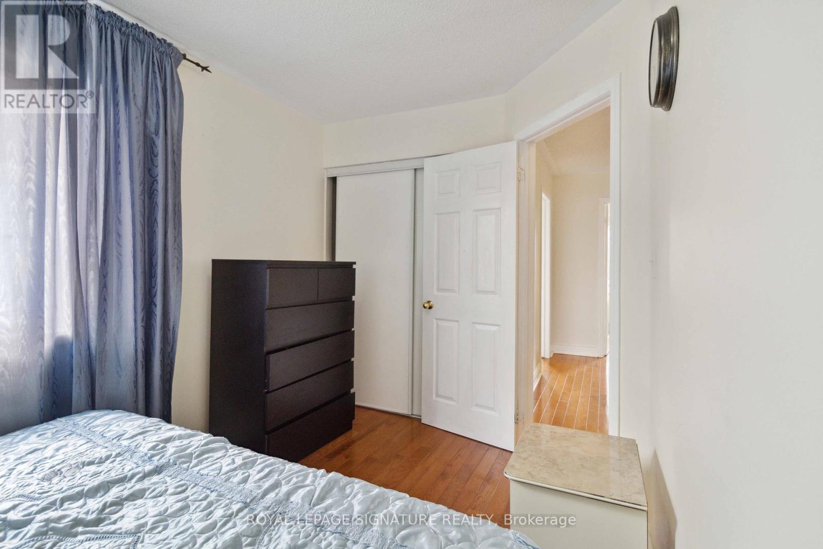 15 Eastway Street, Brampton, Ontario  L6S 6L8 - Photo 14 - W12123862