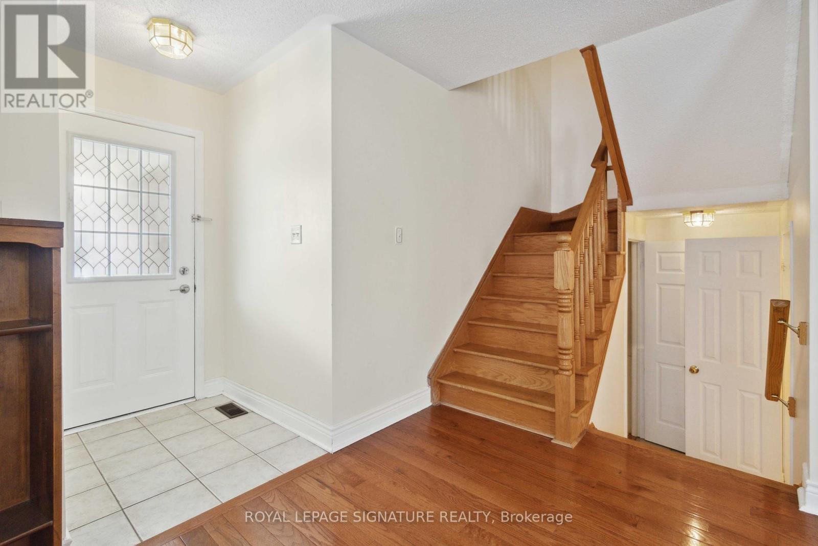 Property at 15 EASTWAY STREET image 5