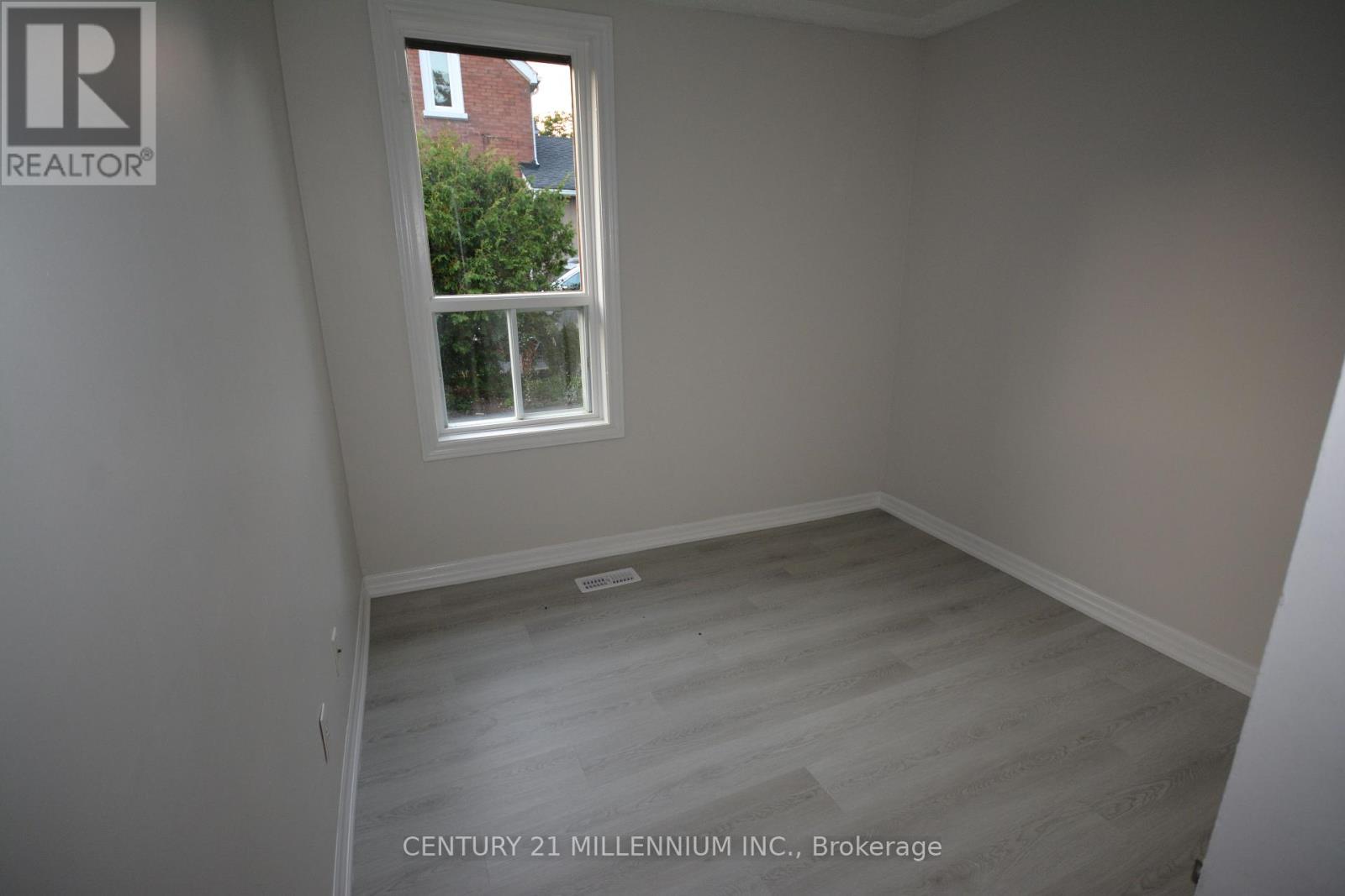 8 West Street, Brampton (Downtown Brampton), Ontario  L6X 1V7 - Photo 10 - W12123907