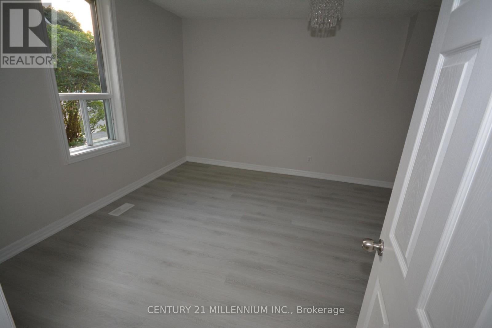 8 West Street, Brampton, Ontario  L6X 1V7 - Photo 11 - W12123907