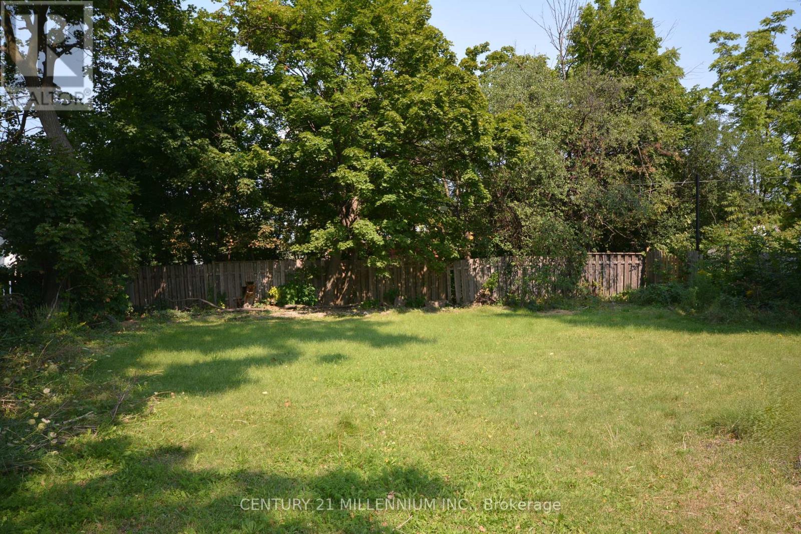 8 West Street, Brampton, Ontario  L6X 1V7 - Photo 18 - W12123907