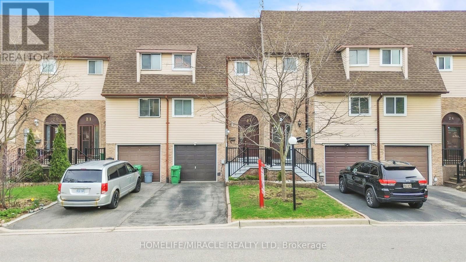 22 ROSSET CRESCENT, Brampton, Ontario