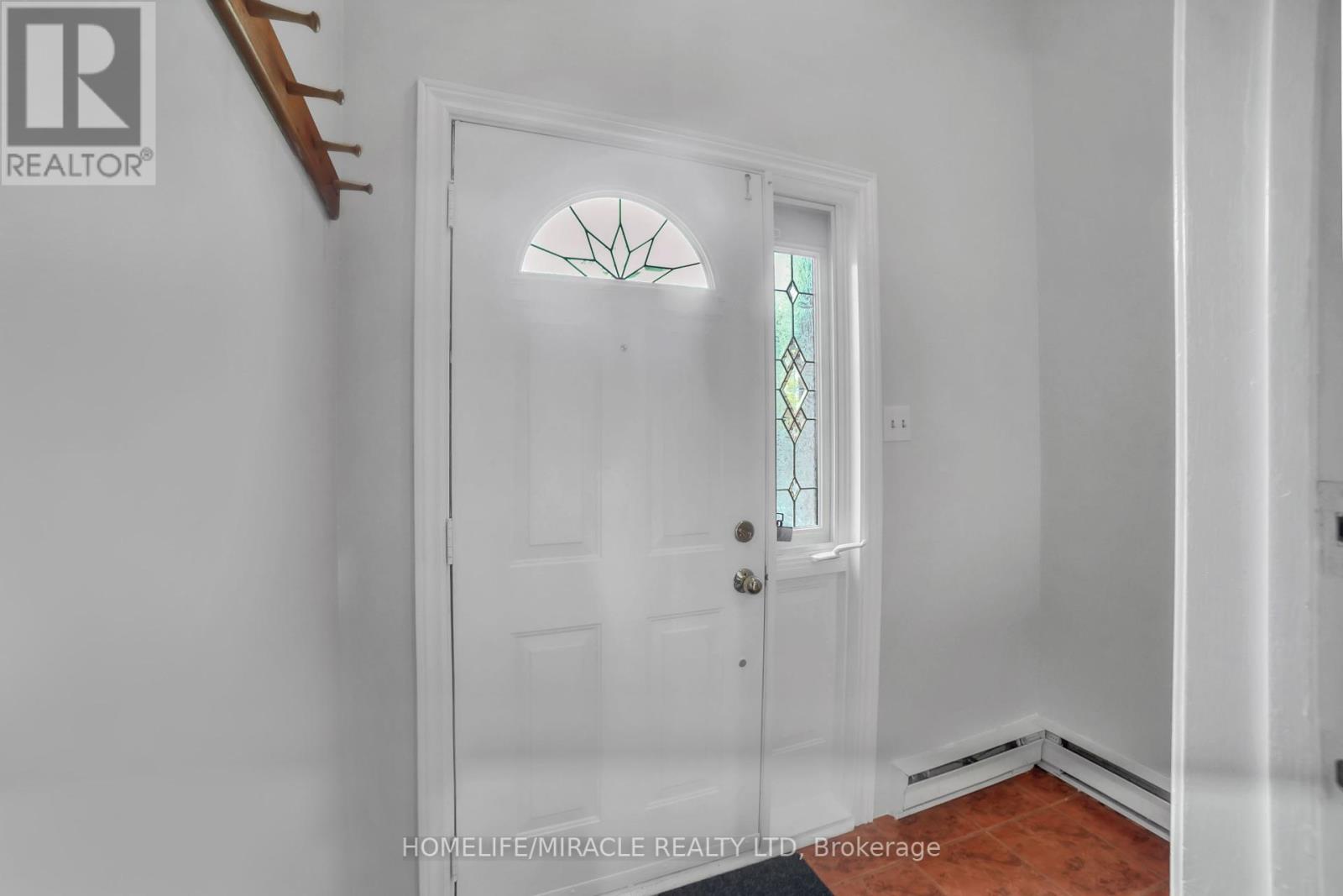 22 Rosset Crescent, Brampton, Ontario  L6X 2R3 - Photo 6 - W12123951