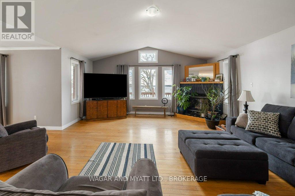 5243 County Rd 9 Road W, Greater Napanee (Greater Napanee), Ontario  K7R 3K8 - Photo 9 - X12090014