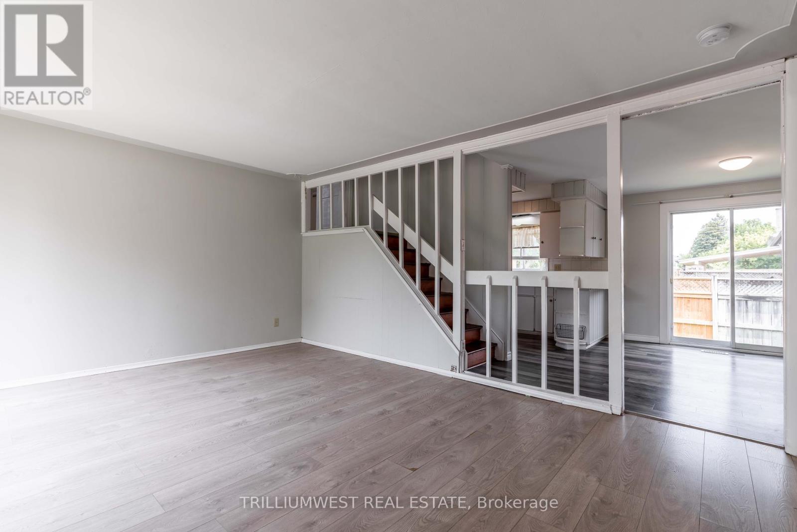 B - 301 Franklin Street N, Kitchener, Ontario  N2A 1Y9 - Photo 8 - X12123870