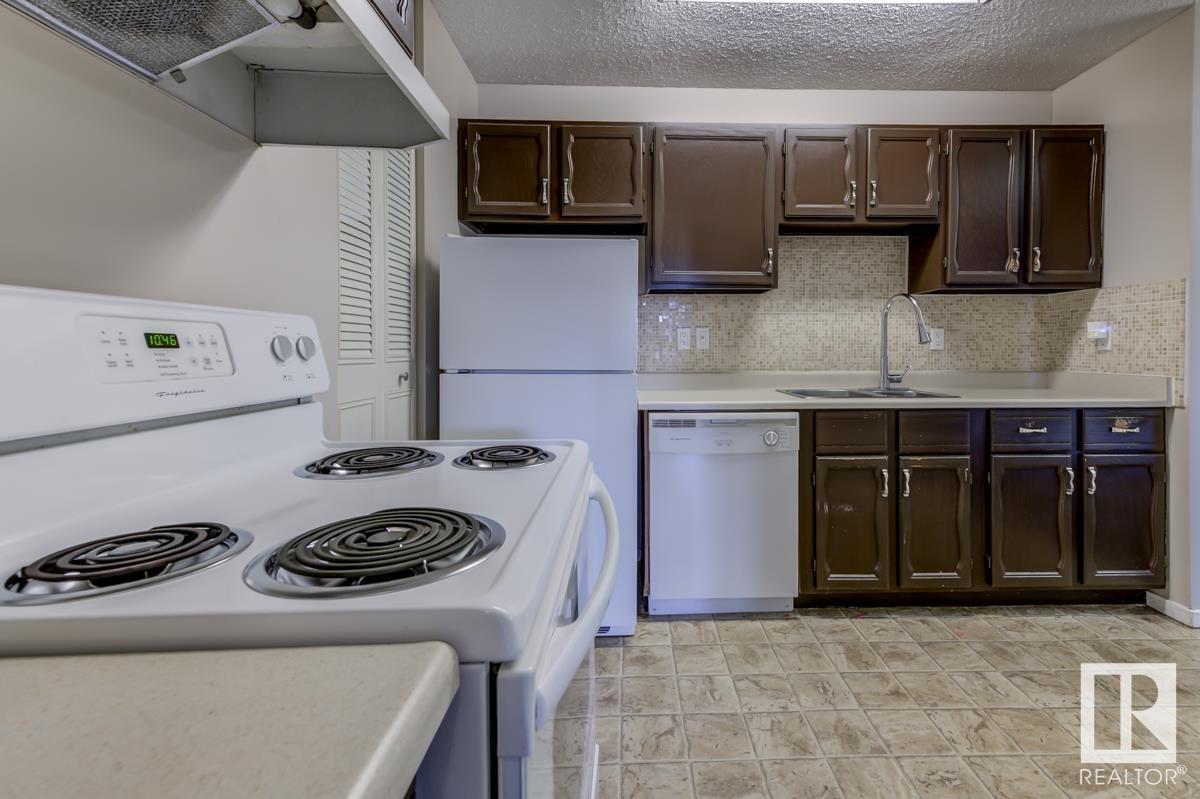 143 Surrey Gd Nw, Edmonton, Alberta  T5T 1Z3 - Photo 10 - E4427934