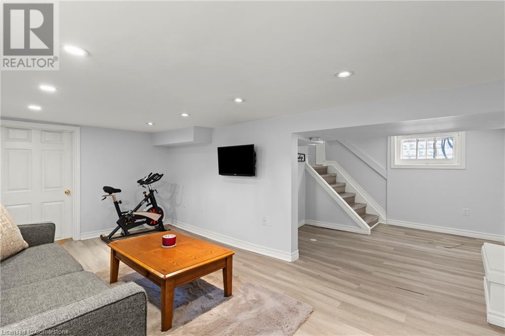 31 Barons Avenue N, Hamilton, Ontario  L8H 5A3 - Photo 22 - 40722718