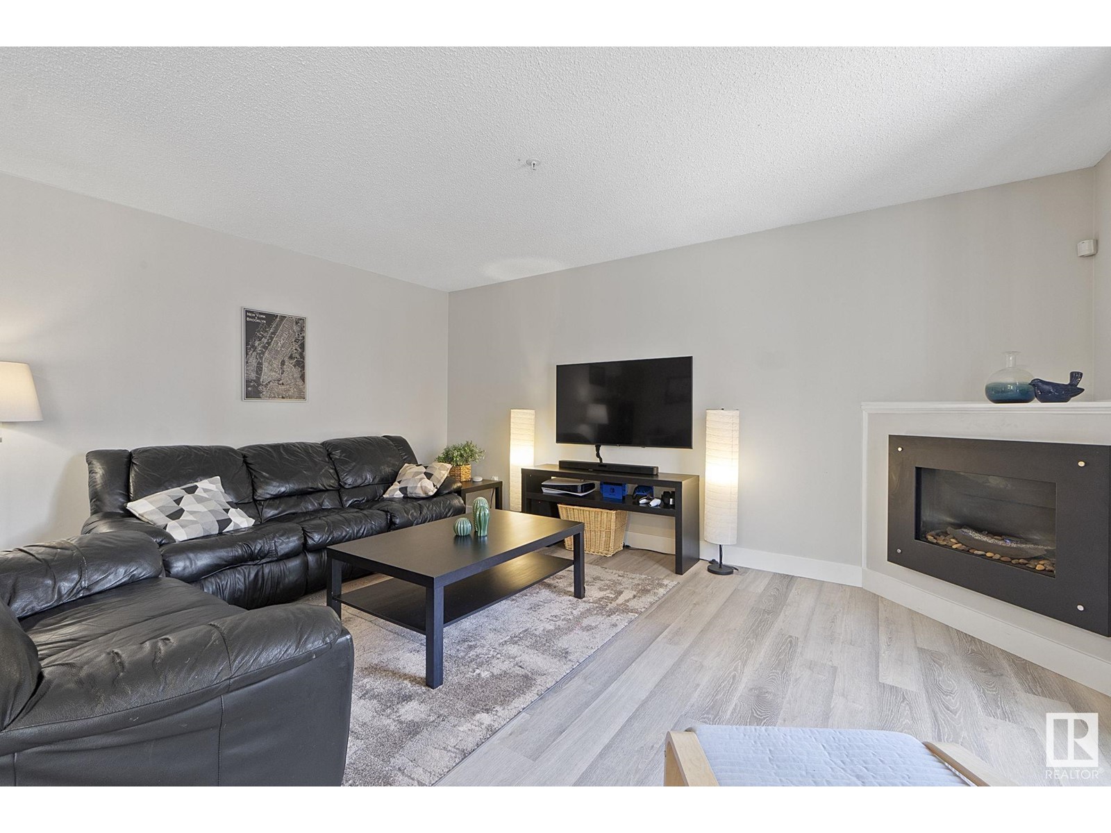 #104 10153 117 St Nw, Edmonton, Alberta  T5K 1X5 - Photo 11 - E4434499