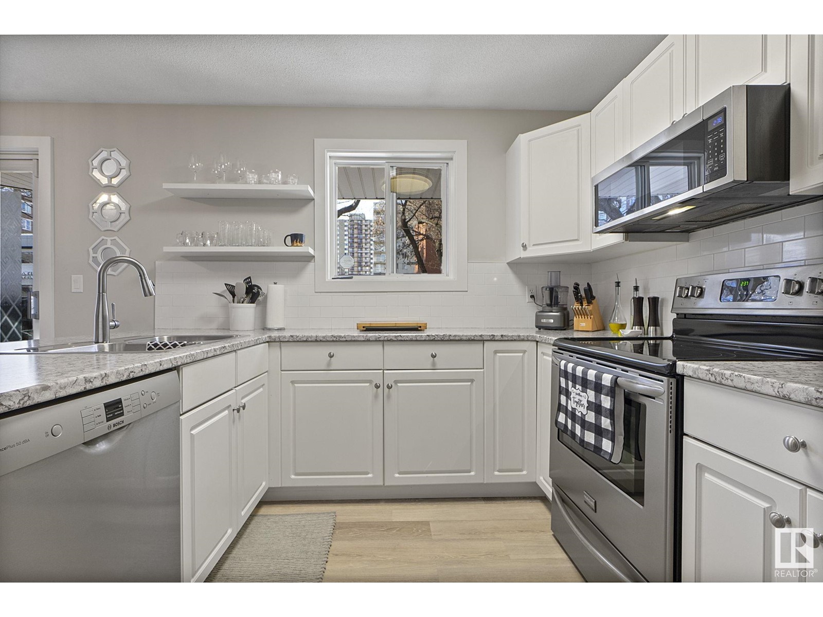 #104 10153 117 St Nw, Edmonton, Alberta  T5K 1X5 - Photo 18 - E4434499