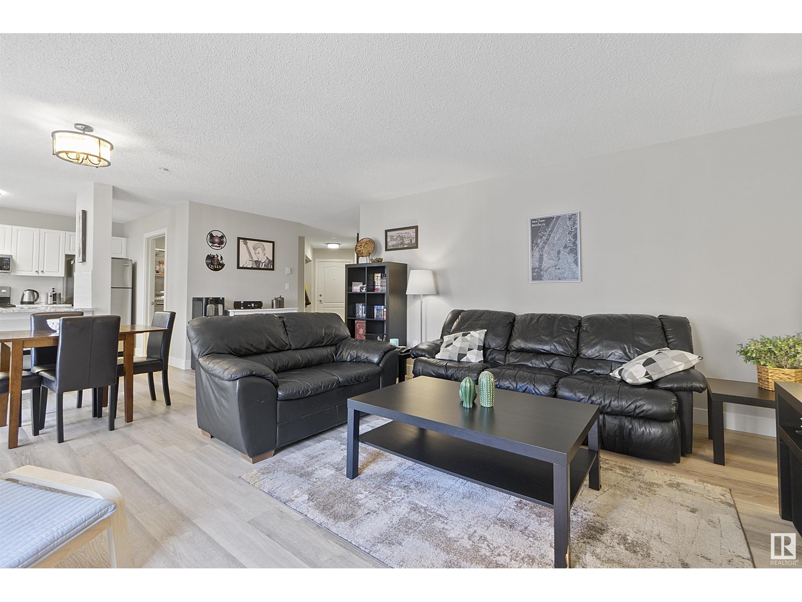 #104 10153 117 St Nw, Edmonton, Alberta  T5K 1X5 - Photo 2 - E4434499