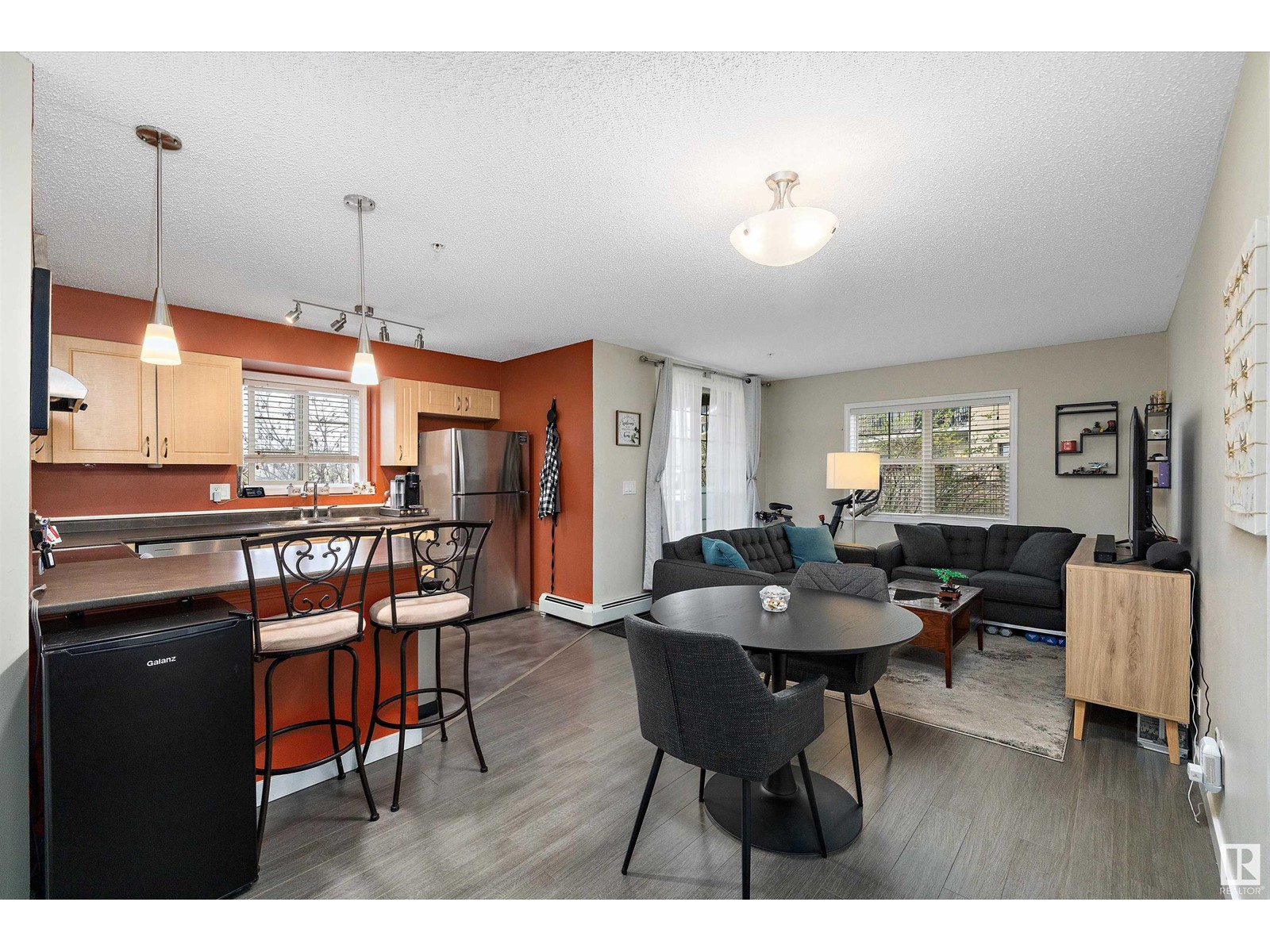 #102 11453 Ellerslie Rd Sw, Edmonton, Alberta  T6W 1T3 - Photo 1 - E4434192