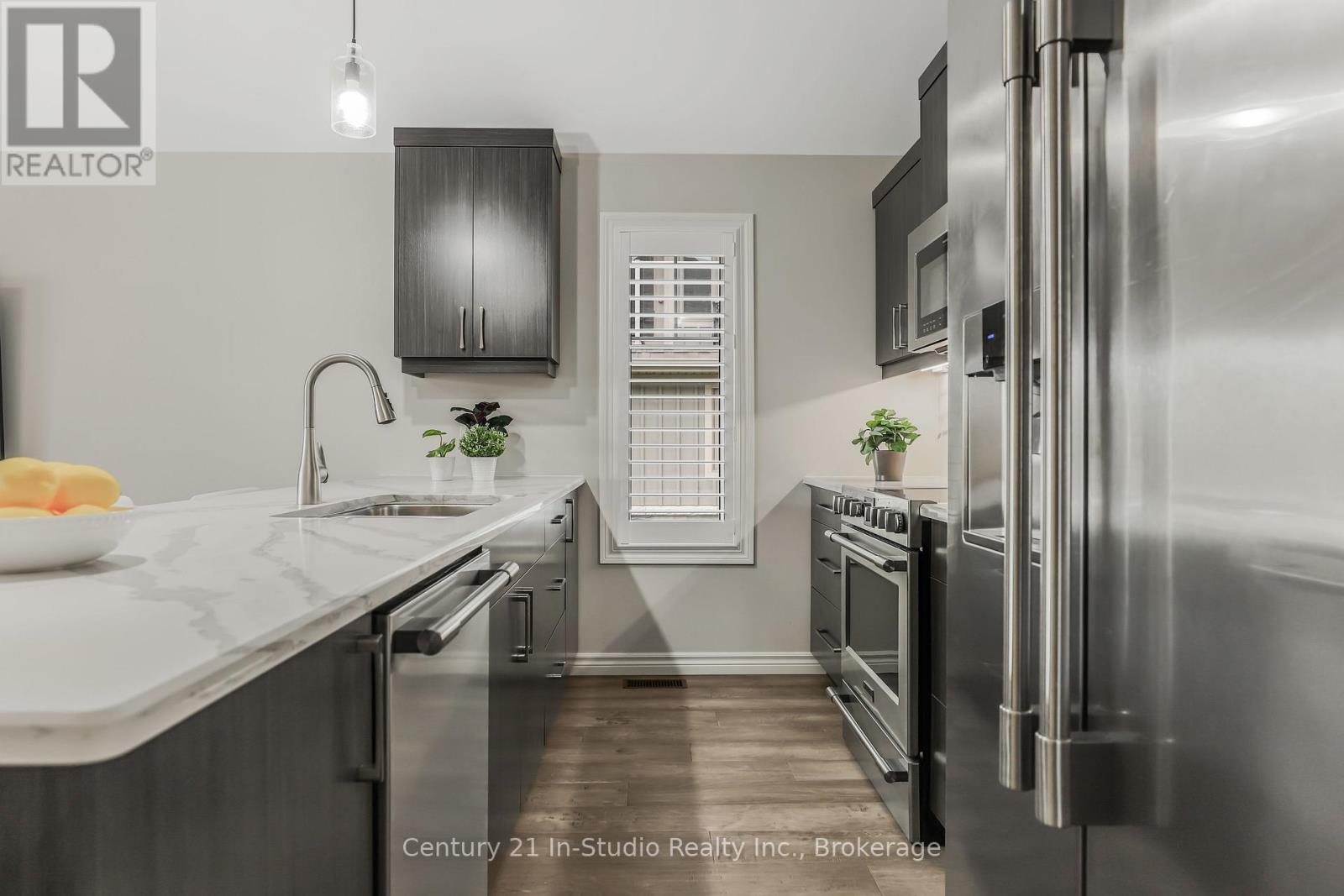 11 - 158 Hawthorn Crescent, Georgian Bluffs, Ontario  N0H 1S0 - Photo 11 - X12123747