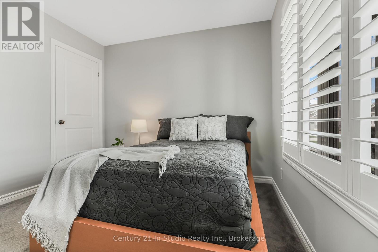 11 - 158 Hawthorn Crescent, Georgian Bluffs, Ontario  N0H 1S0 - Photo 18 - X12123747
