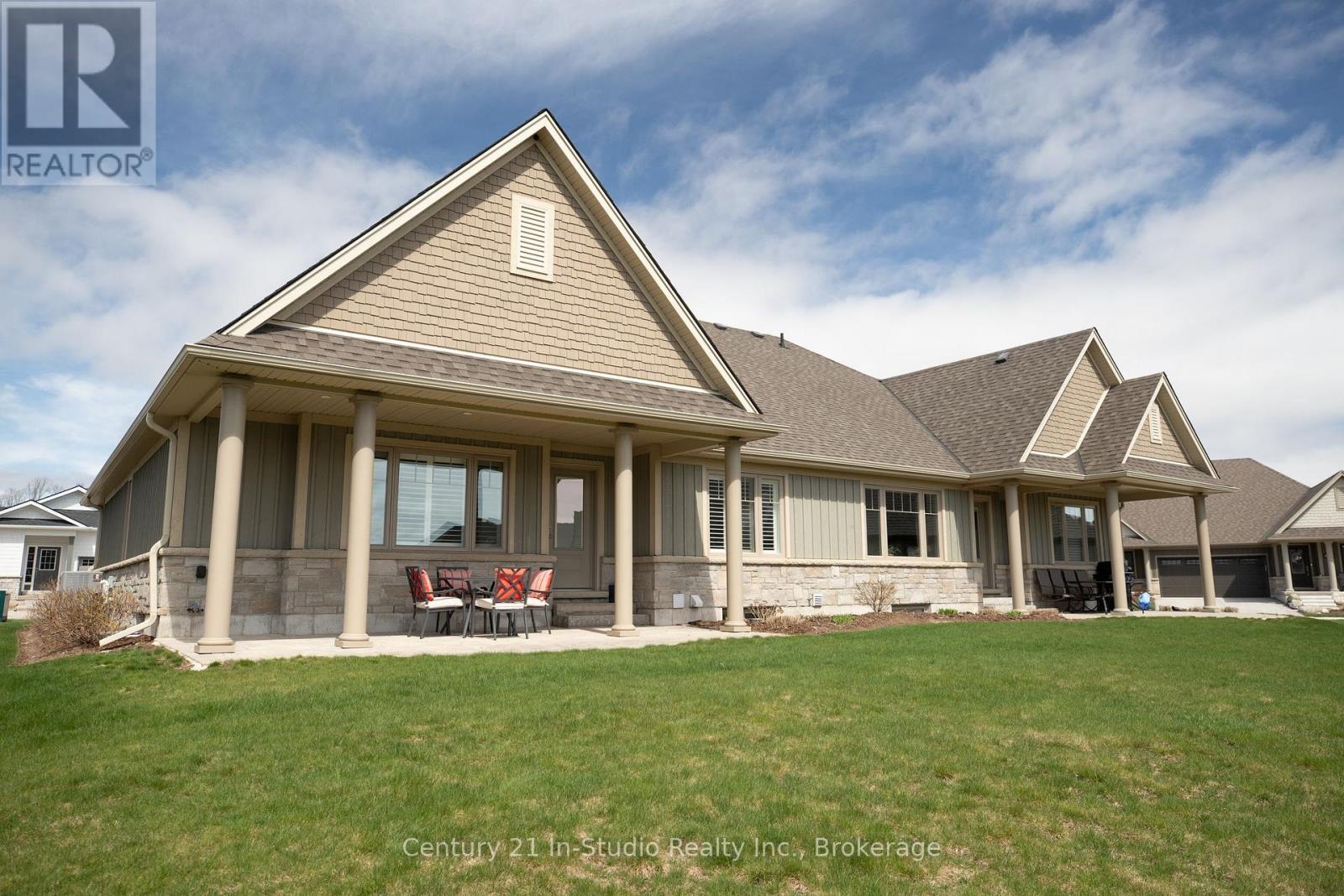 11 - 158 Hawthorn Crescent, Georgian Bluffs, Ontario  N0H 1S0 - Photo 36 - X12123747