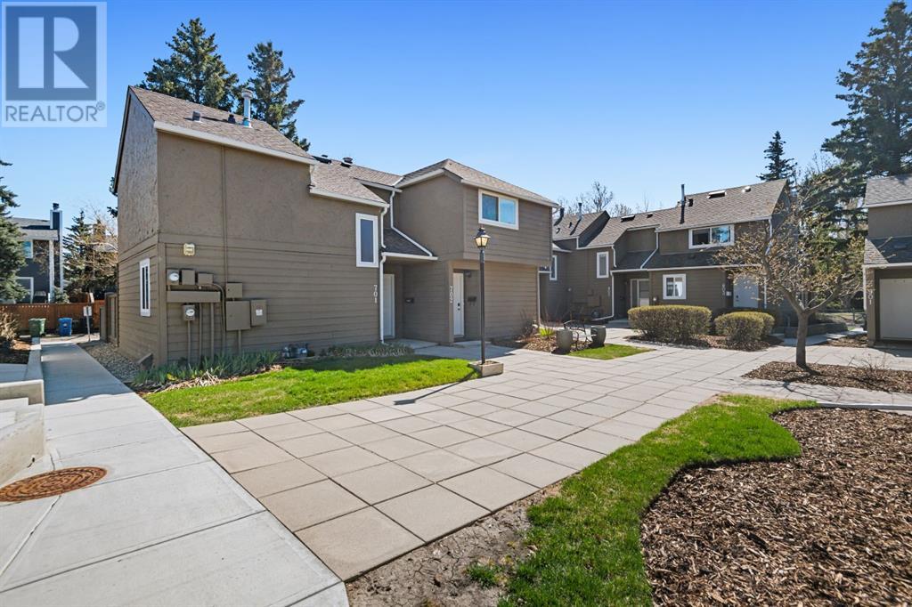 Property at 701, 829 Coach Bluff Crescent SW image 1